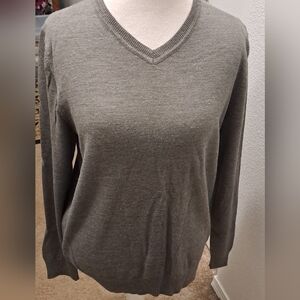 Apt.9 Women's Gray Wool Blend V Neck Sweater   Size L